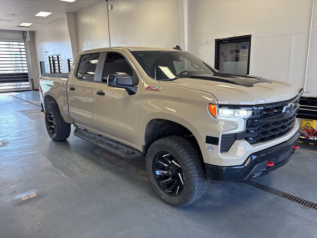 Used 2022 Chevrolet Silverado 1500 LT Trail Boss w/ Protection Package AWD/4WD image 1