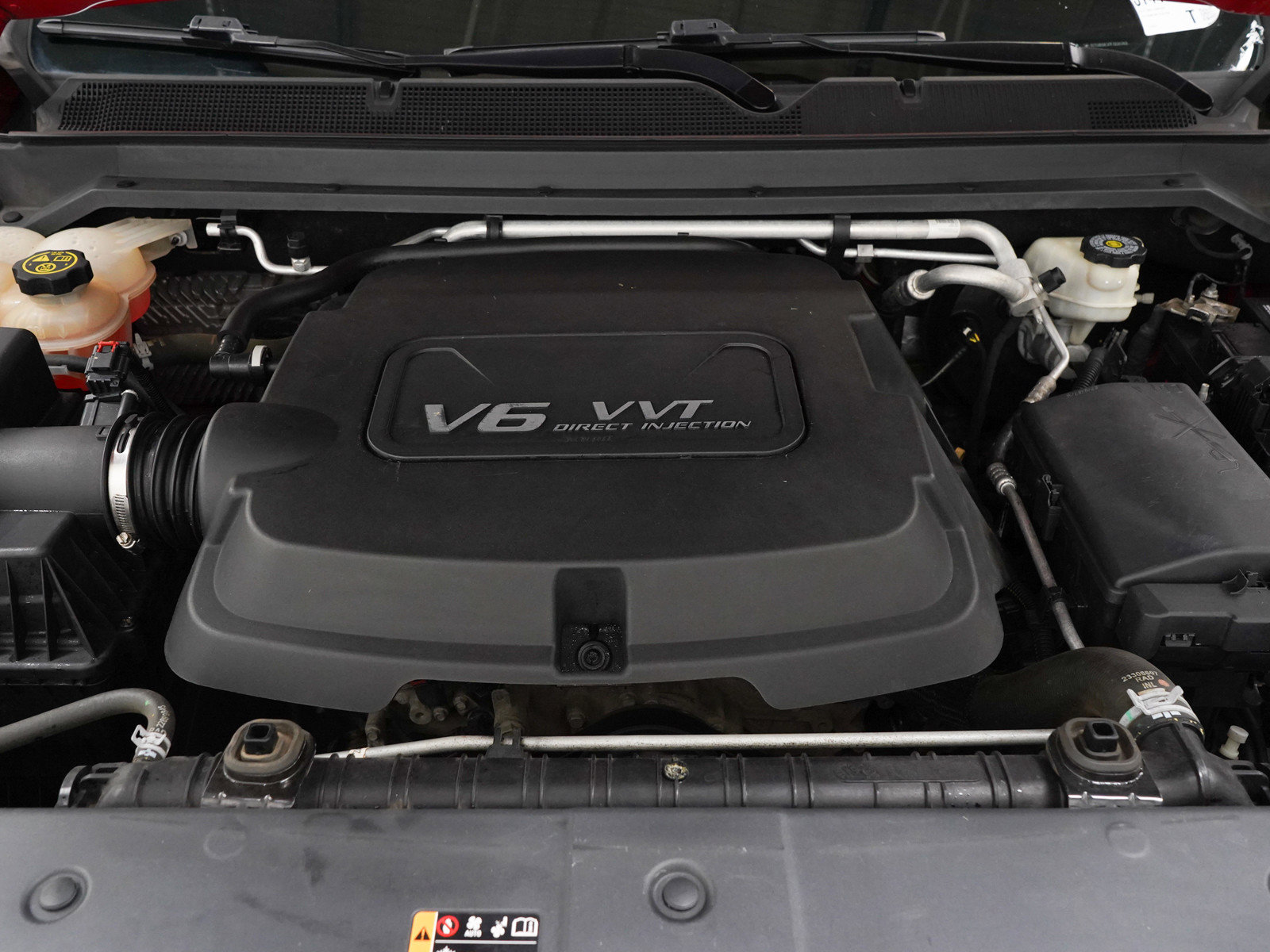 Used 2015 GMC Canyon SLE AWD/4WD image 28