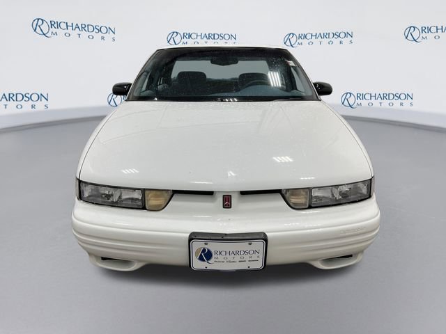 Used 1995 Oldsmobile Cutlass Supreme SL image 8