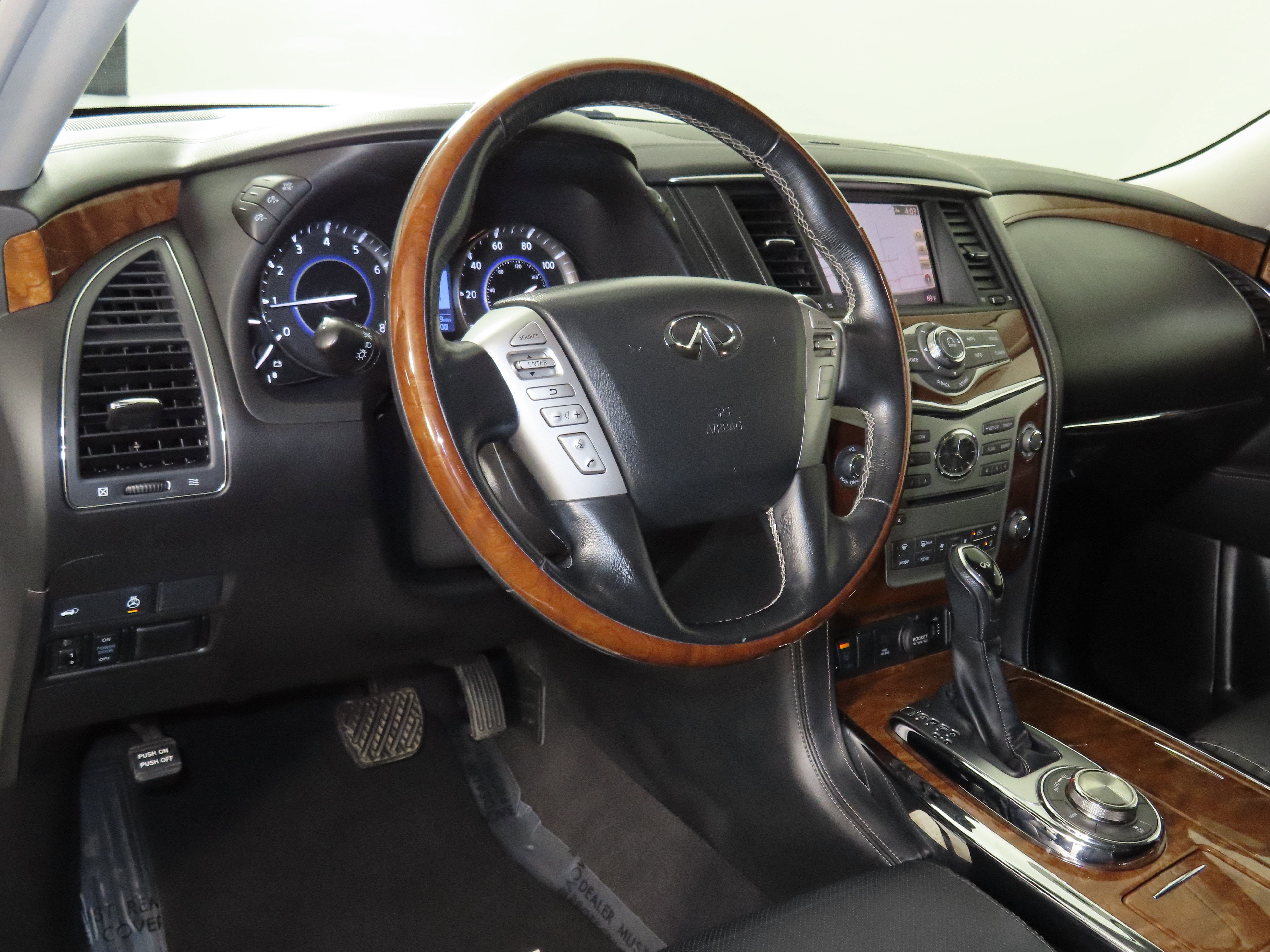Used 2019 INFINITI QX80 Luxe image 38