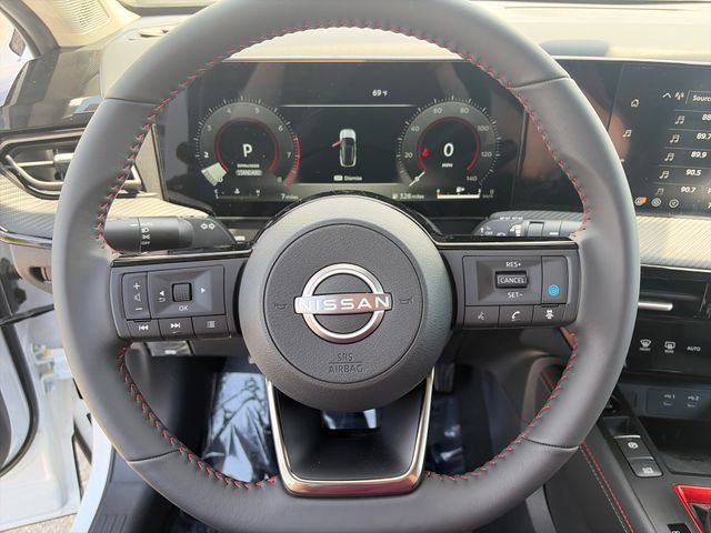 New 2026 Nissan Kicks SR w/ Cold Weather Package AWD/4WD image 25