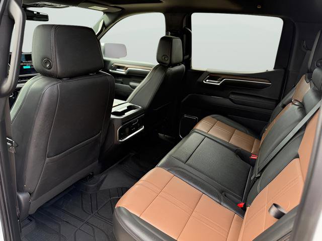 Used 2023 Chevrolet Silverado 1500 High Country w/ High Country Premium Package image 9