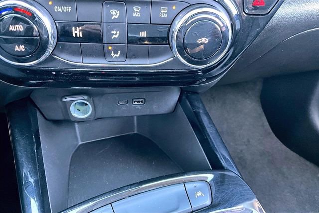 Used 2024 Chevrolet Trax LT image 15