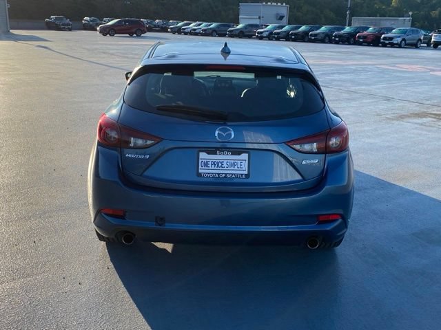 Used 2018 MAZDA MAZDA3 Grand Touring w/ Premium Equipment Package FWD image 7