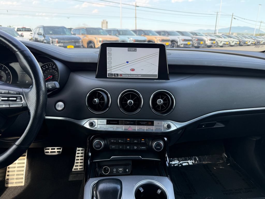 Used 2020 Kia Stinger GT2 AWD/4WD image 25