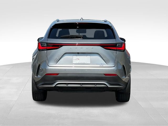 Used 2025 Lexus NX 450h+ F Sport AWD/4WD image 4