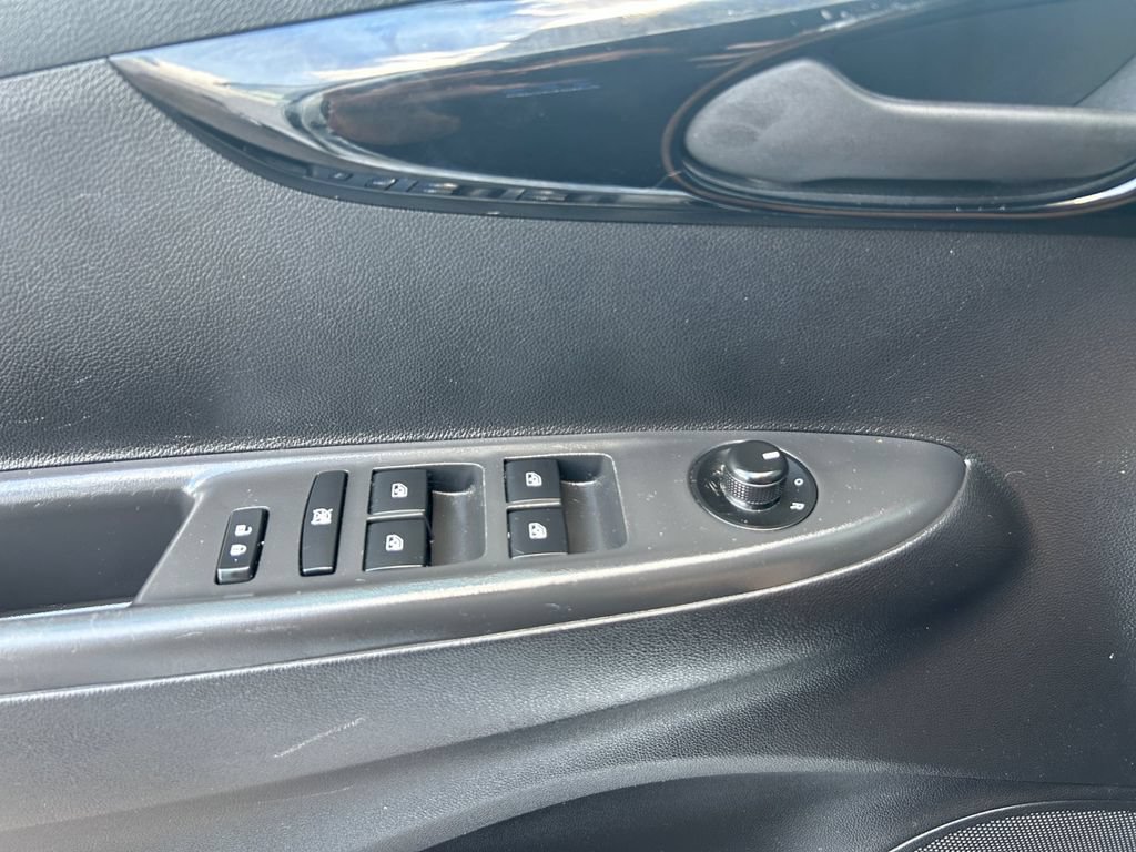Used 2022 Chevrolet Spark LT FWD image 5