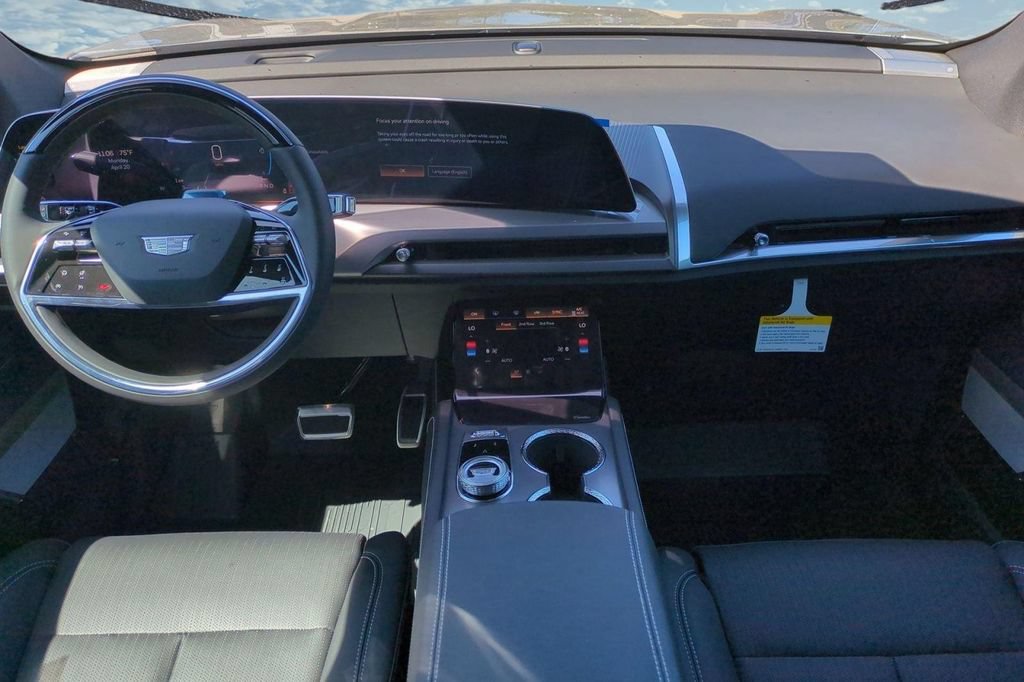 New 2026 Cadillac Vistiq Luxury w/ LPO, Floor Liner Package AWD/4WD image 14