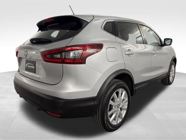 Used 2021 Nissan Rogue Sport S image 9