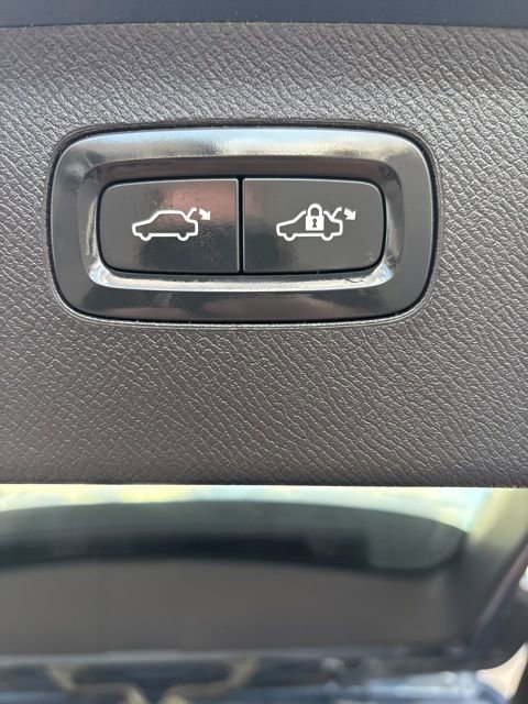 Used 2021 Volvo XC90 T8 Inscription w/ Protection Package Premier image 28