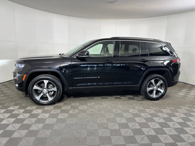 Used 2023 Jeep Grand Cherokee 4WD 4xe image 6