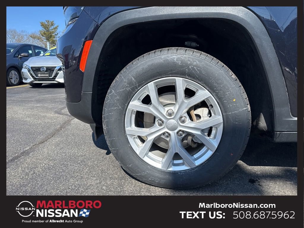 Used 2023 Jeep Grand Cherokee Limited image 11