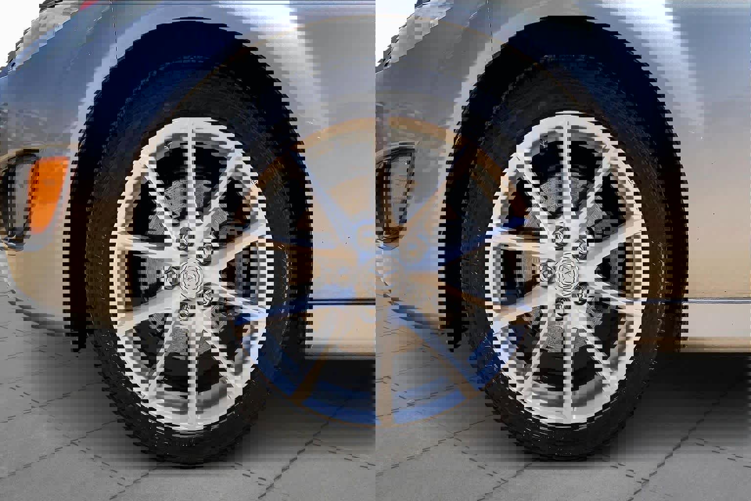 Used 2012 MAZDA MX-5 Miata Touring image 10