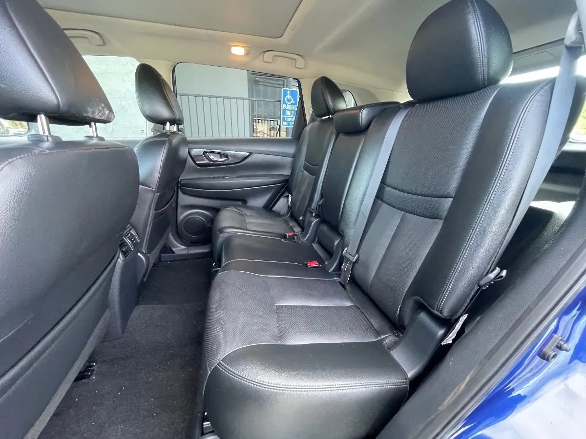 Used 2019 Nissan Rogue SL w/ Premium Package FWD image 15