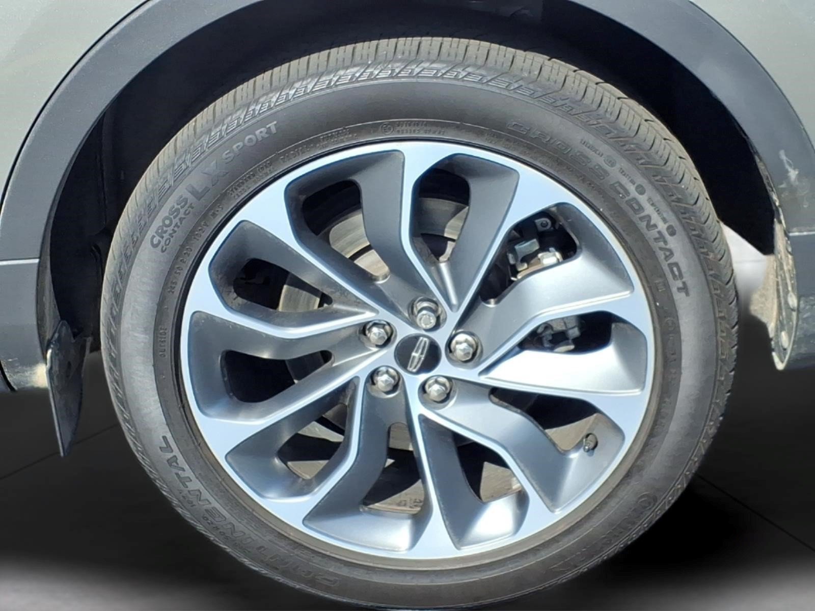 Used 2023 Lincoln Nautilus Reserve w/ Equipment Group 201A AWD/4WD image 7
