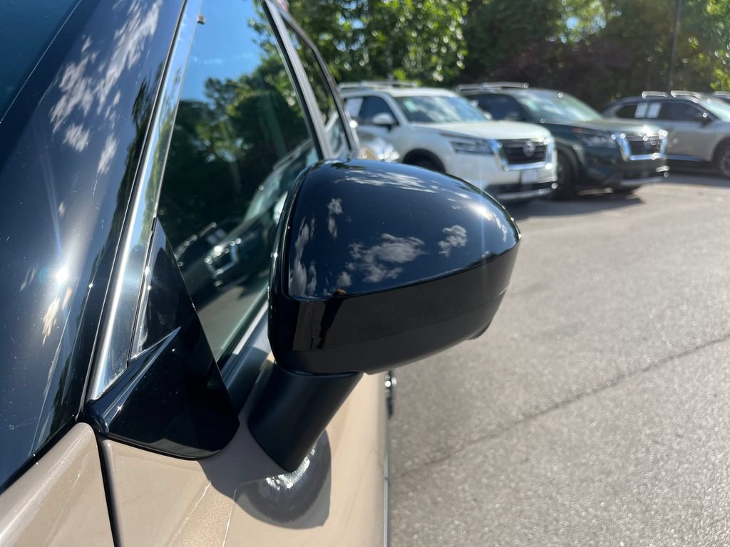 New 2026 Nissan Rogue SV AWD/4WD image 33