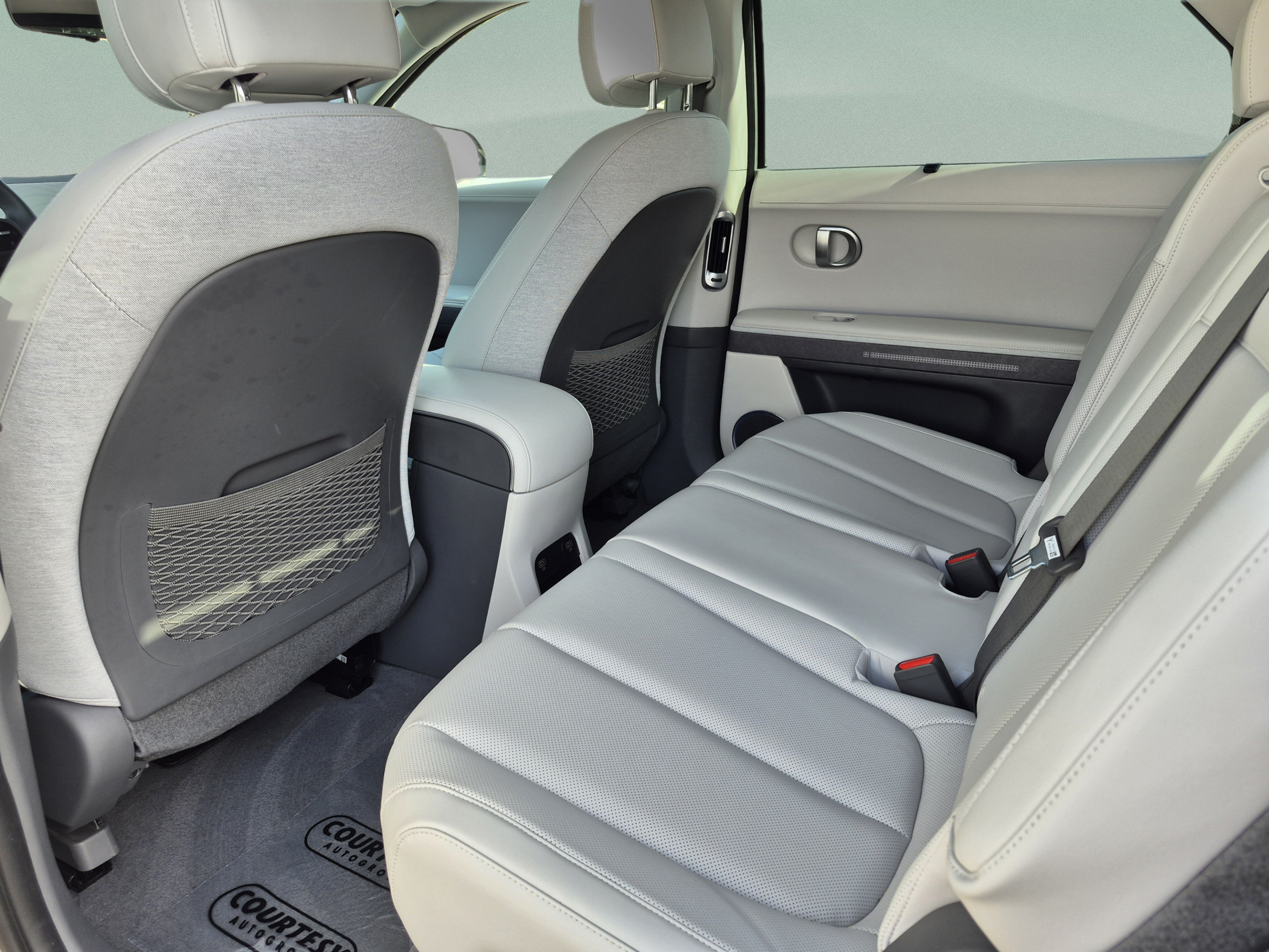 Certified 2024 Hyundai Ioniq 5 Limited RWD image 16