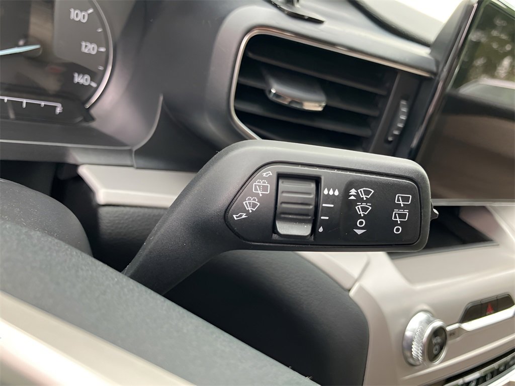 Used 2023 Ford Explorer XLT w/ Equipment Group 202A image 18