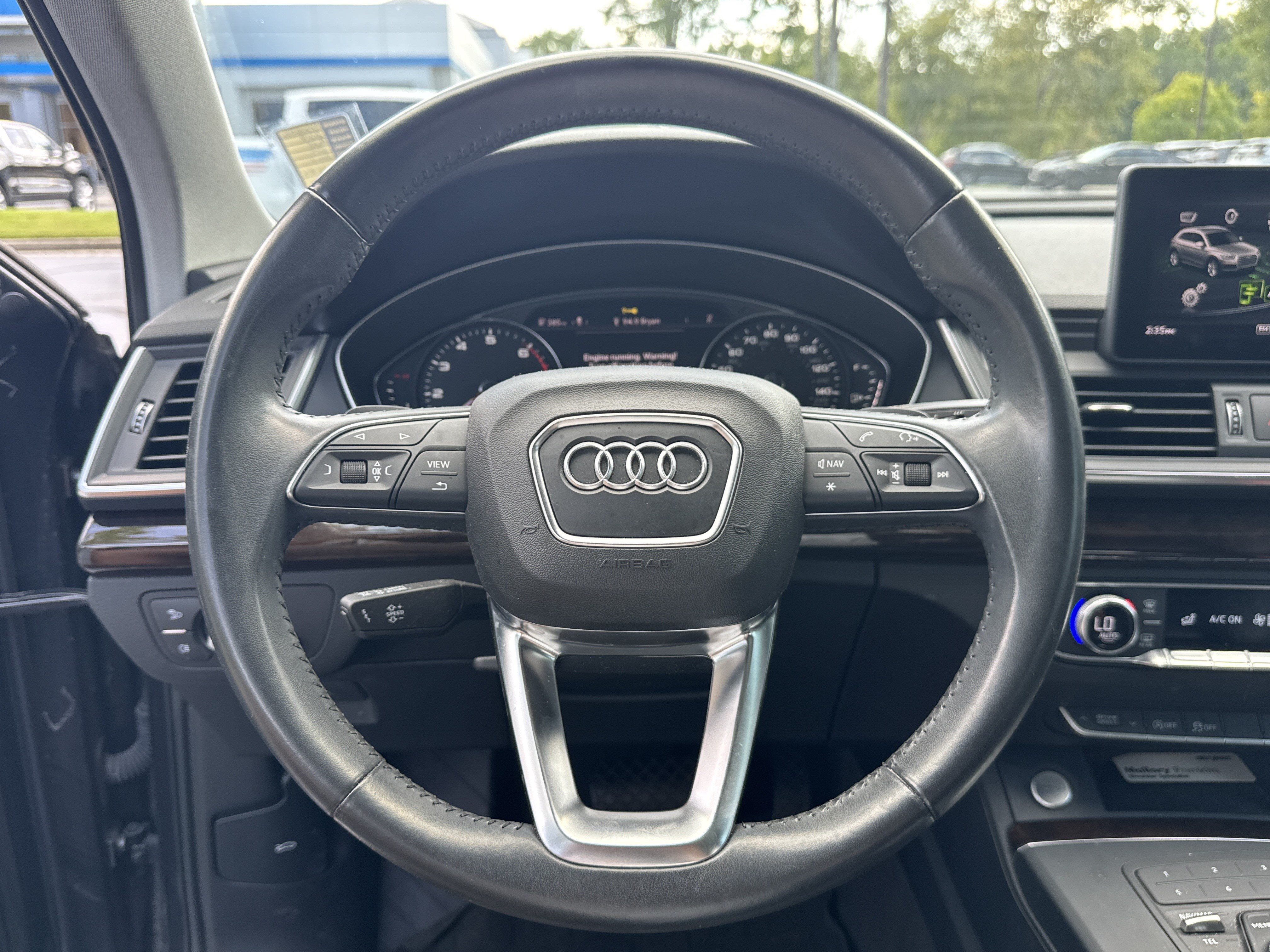 Used 2019 Audi Q5 2.0T Premium w/ Convenience Package AWD/4WD image 9