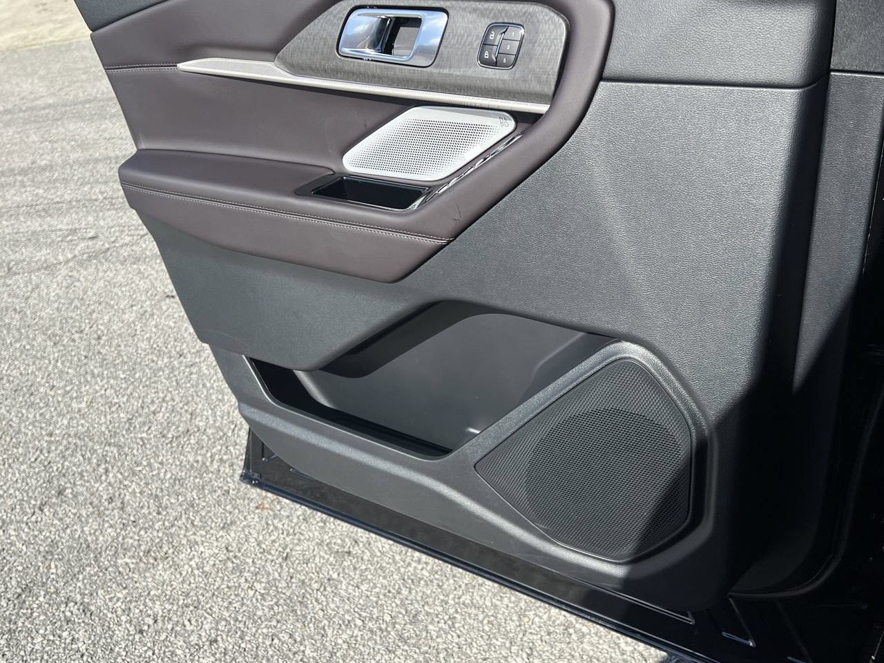 New 2026 Ford Explorer Platinum RWD image 17