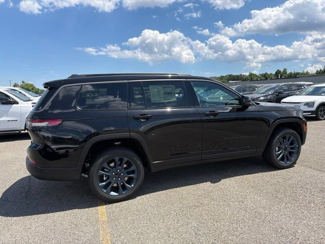 New 2026 Jeep Grand Cherokee L Limited AWD/4WD image 3