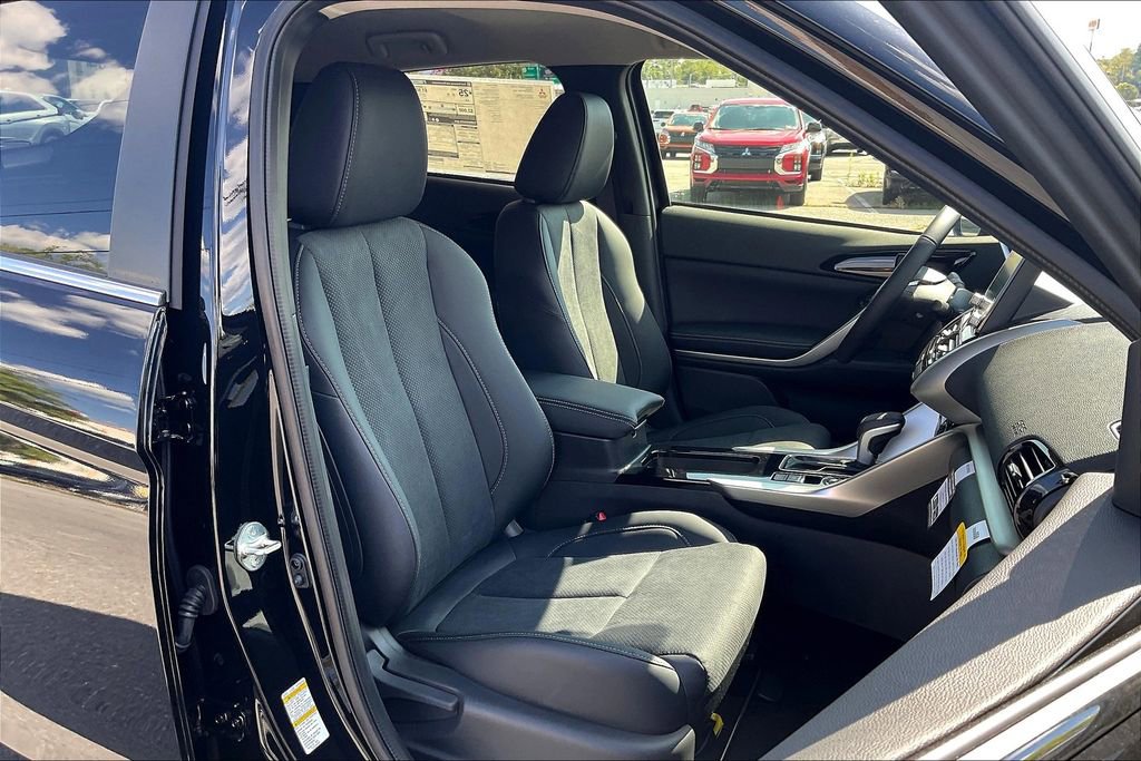New 2026 Mitsubishi Eclipse Cross AWD image 8