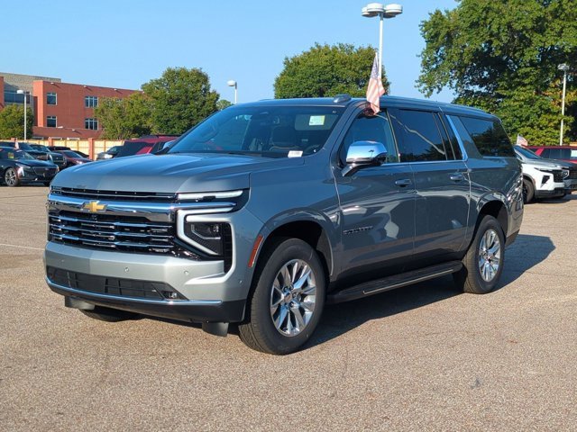 New 2026 Chevrolet Suburban Premier image 4