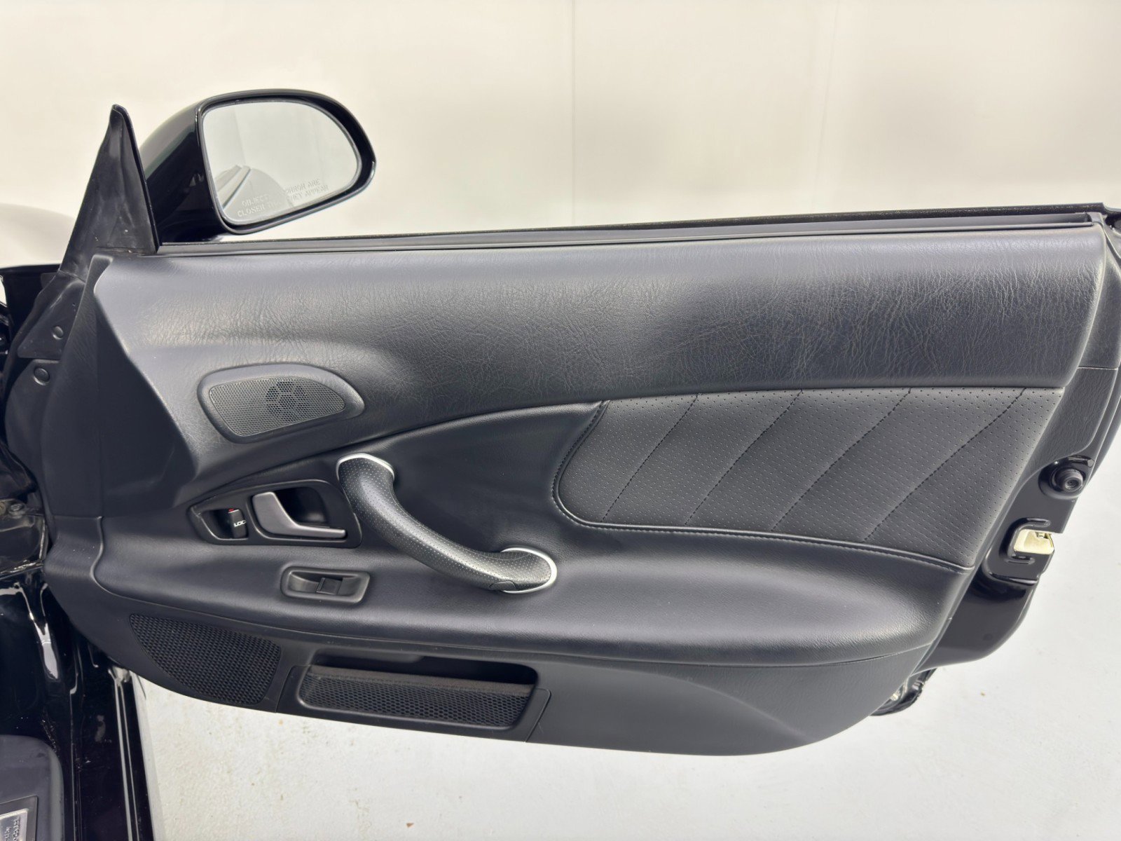 Used 2005 Honda S2000 image 31