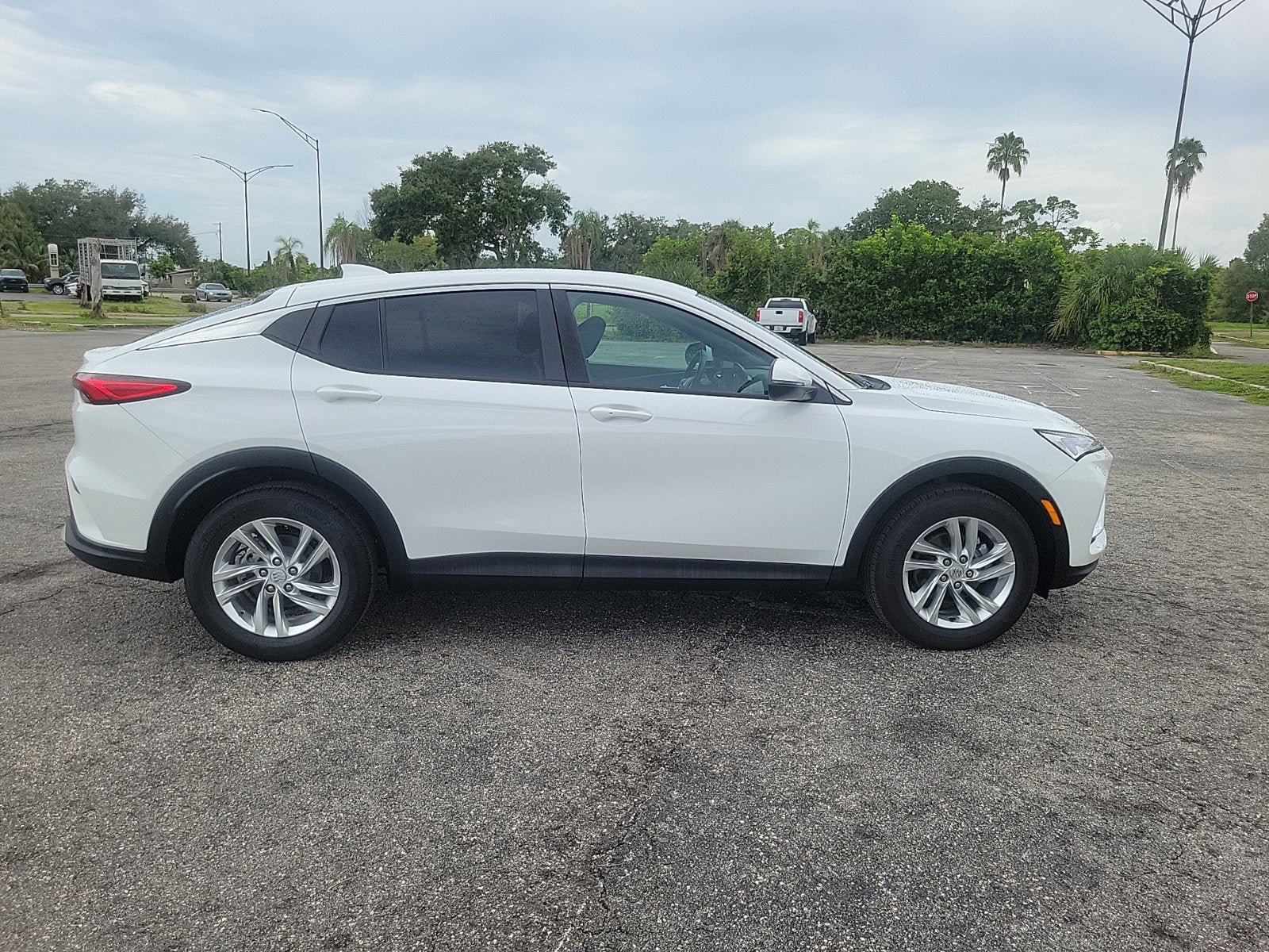 New 2026 Buick Envista Preferred w/ Convenience I Package FWD image 4