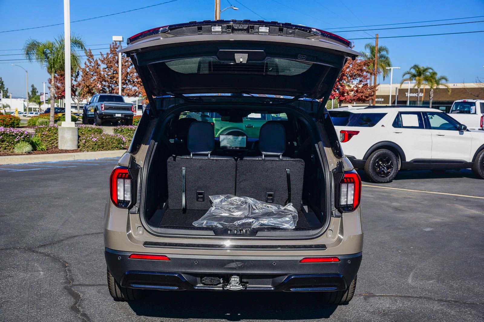 New 2026 Ford Explorer ST-Line w/ ST-Line Street Pack image 27