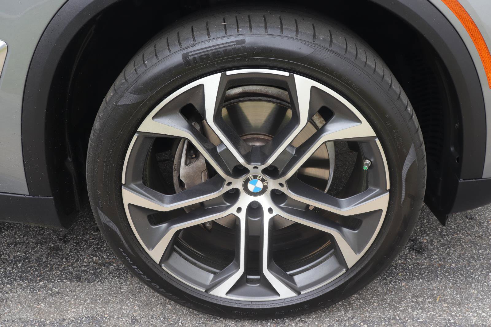 Used 2024 BMW X5 sDrive40i w/ Premium Package image 45