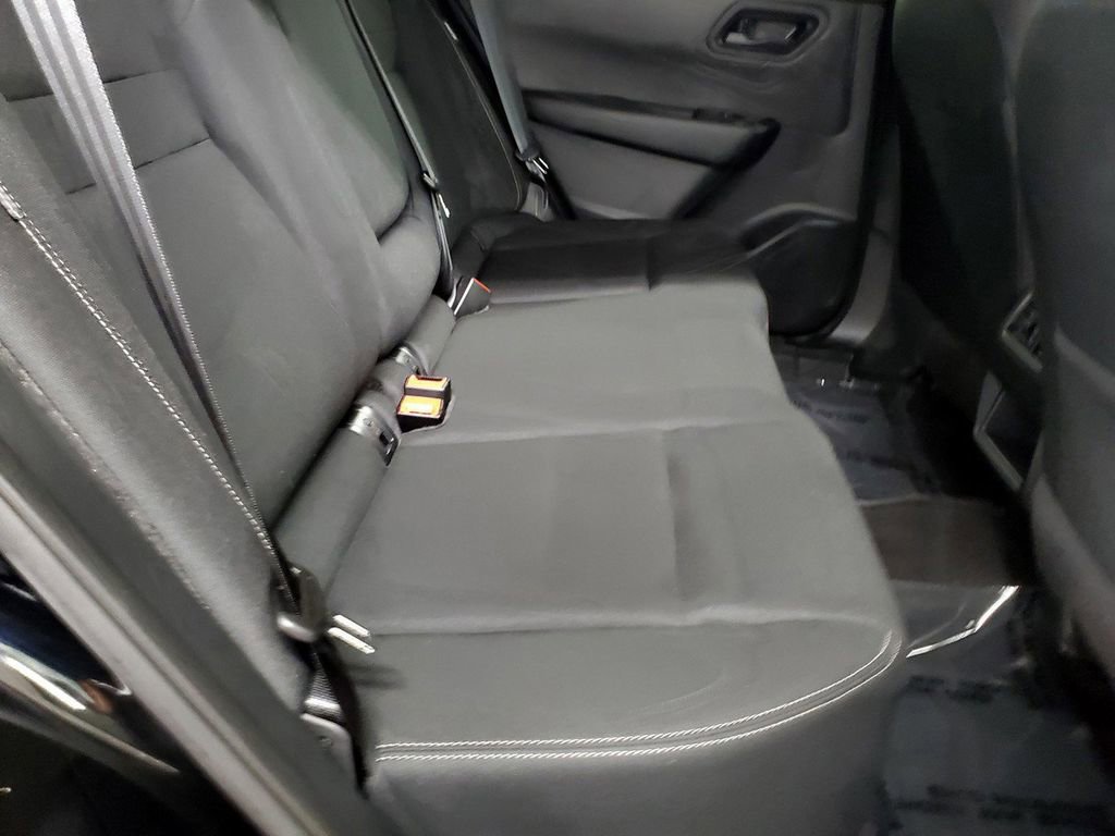 Used 2024 Nissan Rogue S AWD/4WD image 23