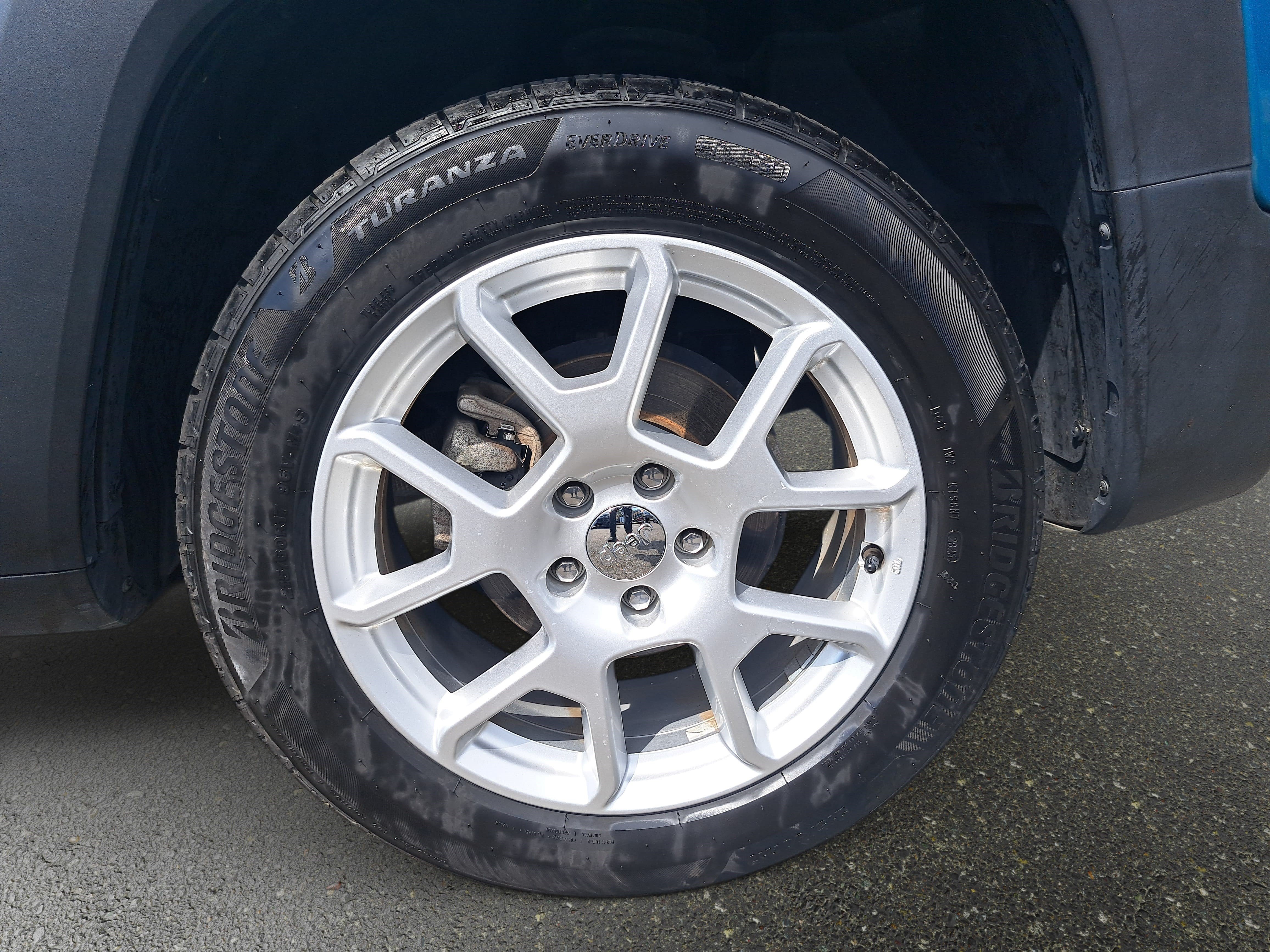 Used 2020 Jeep Renegade Latitude FWD image 30