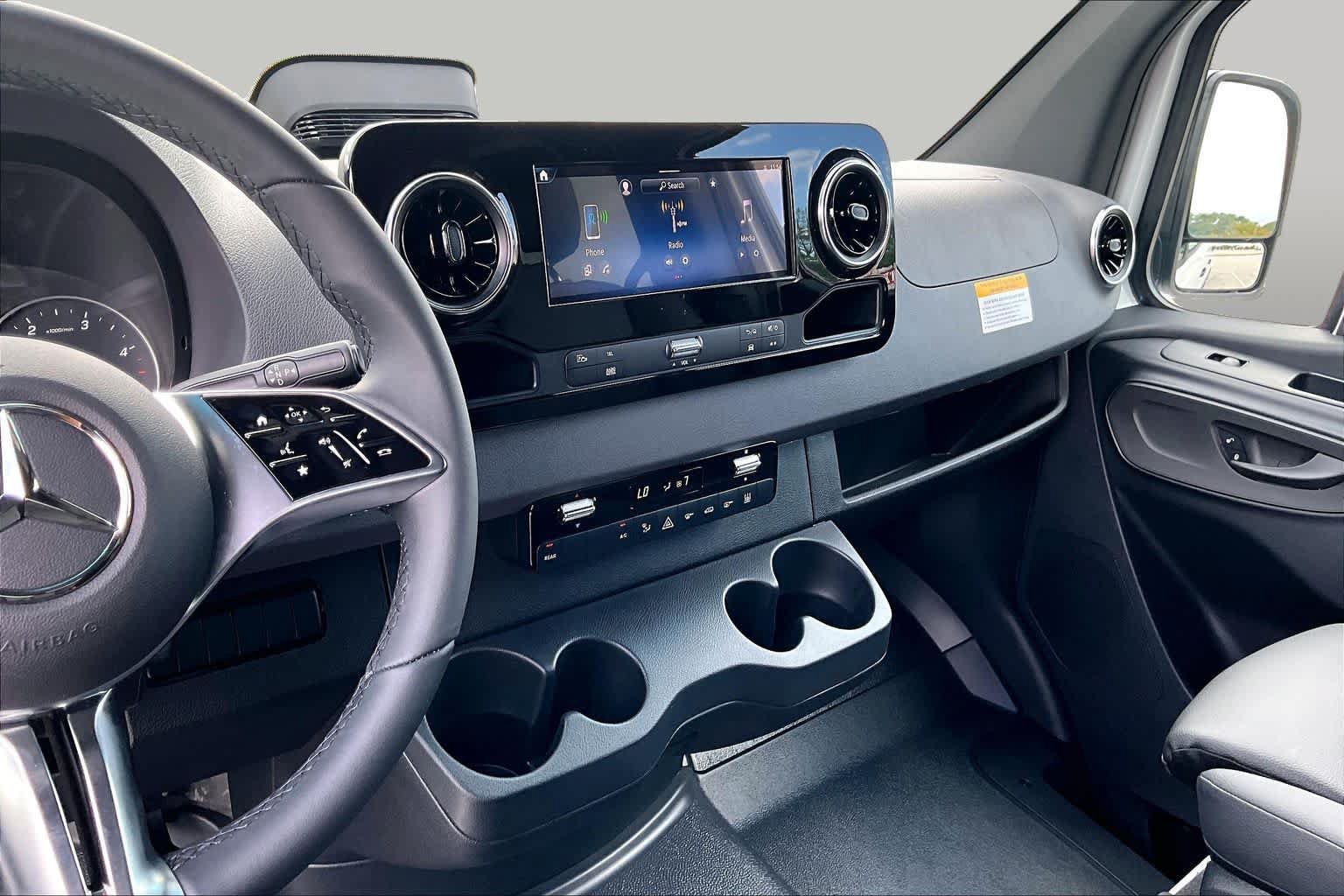 New 2026 Mercedes-Benz Sprinter 2500 image 6