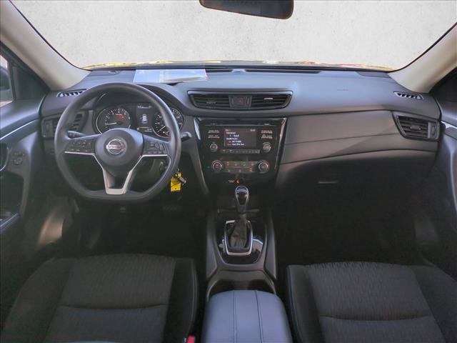 Used 2017 Nissan Rogue S AWD/4WD image 17