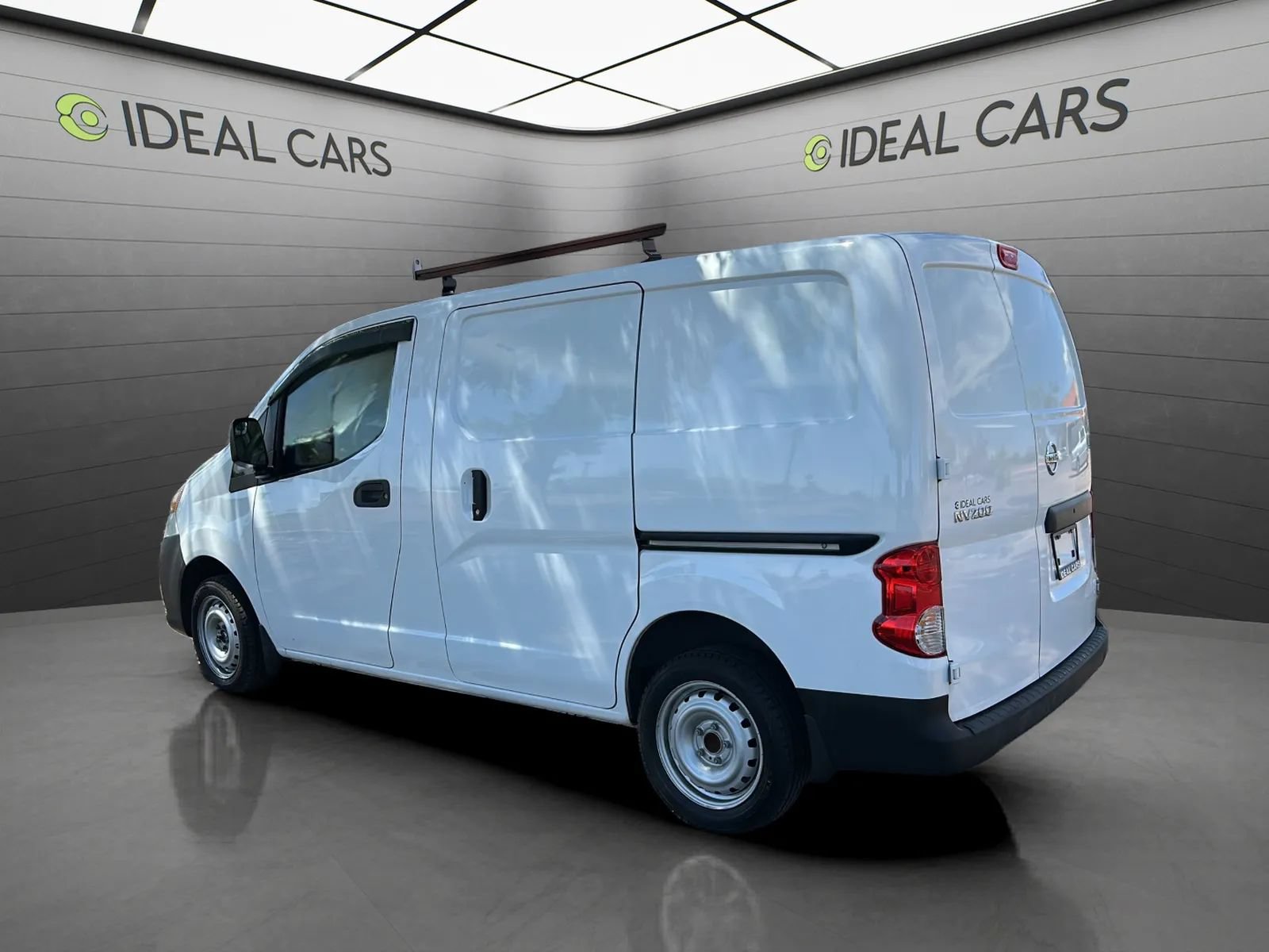Used 2018 Nissan NV200 S FWD image 7