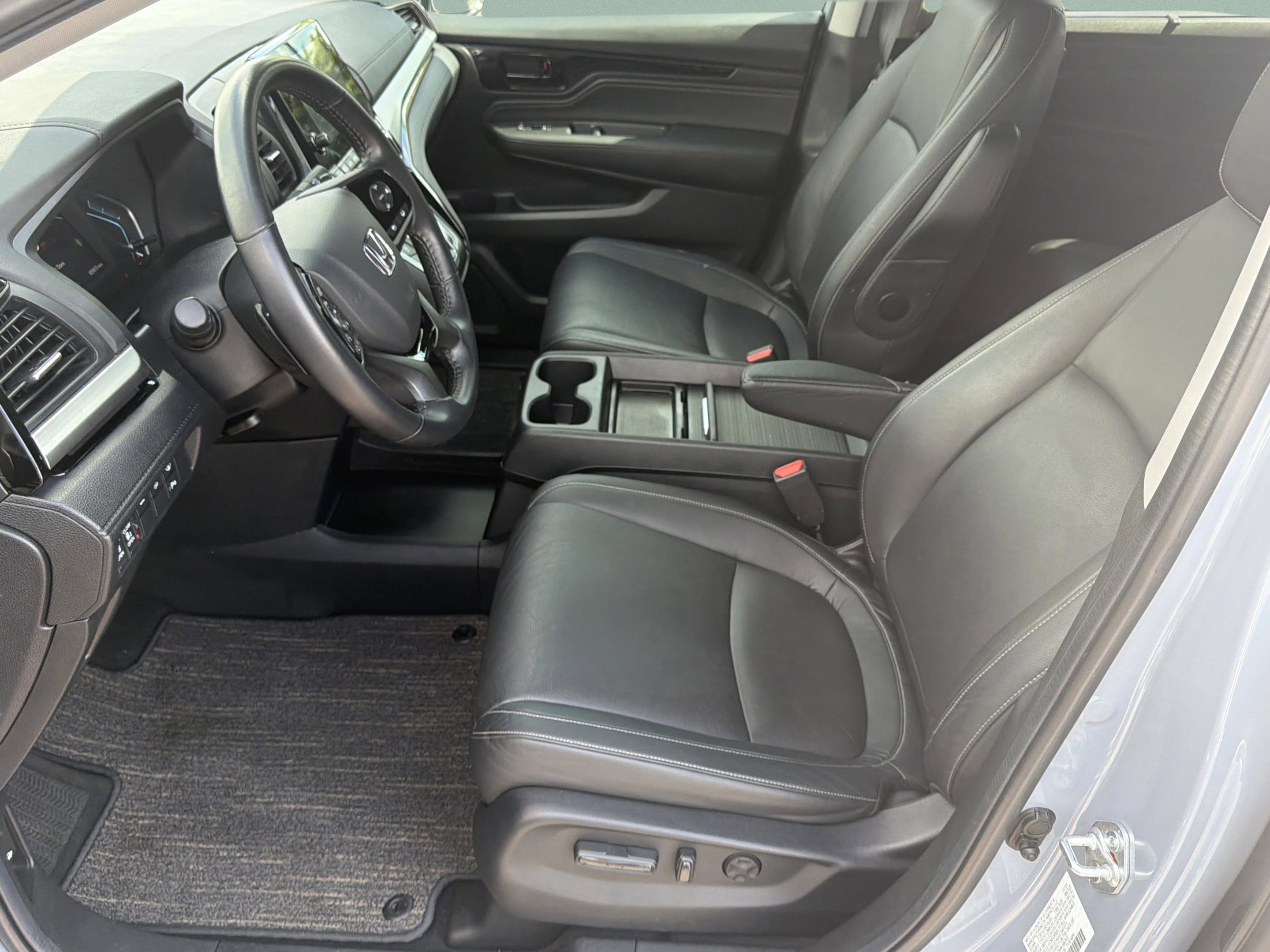 Used 2024 Honda Odyssey Touring image 21