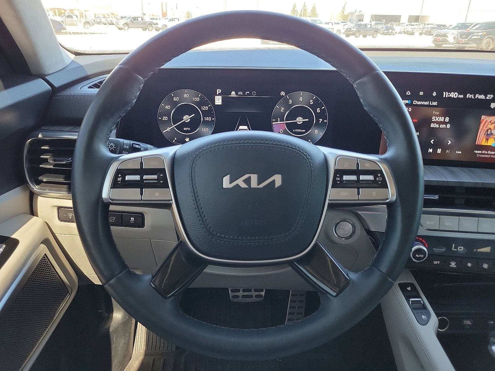 Used 2024 Kia Telluride SX Prestige w/ Towing Package image 19