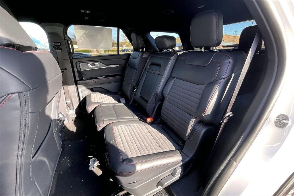 New 2026 Ford Explorer ST-Line w/ Premium Package image 10