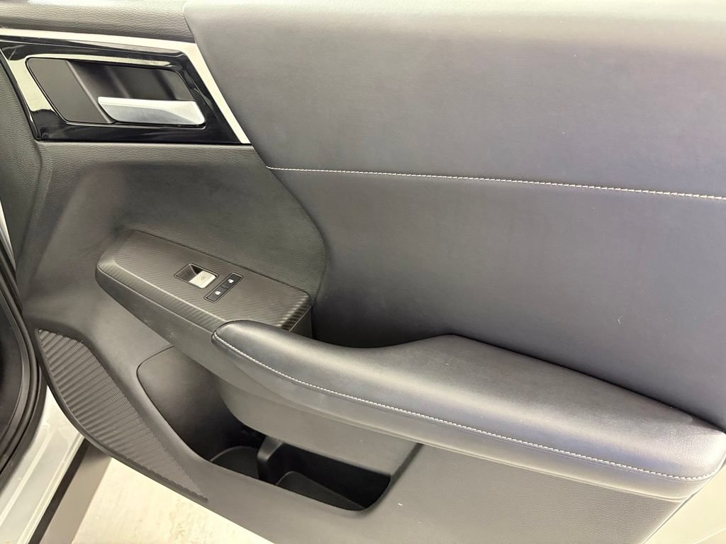 Used 2024 Mitsubishi Outlander SE FWD image 48