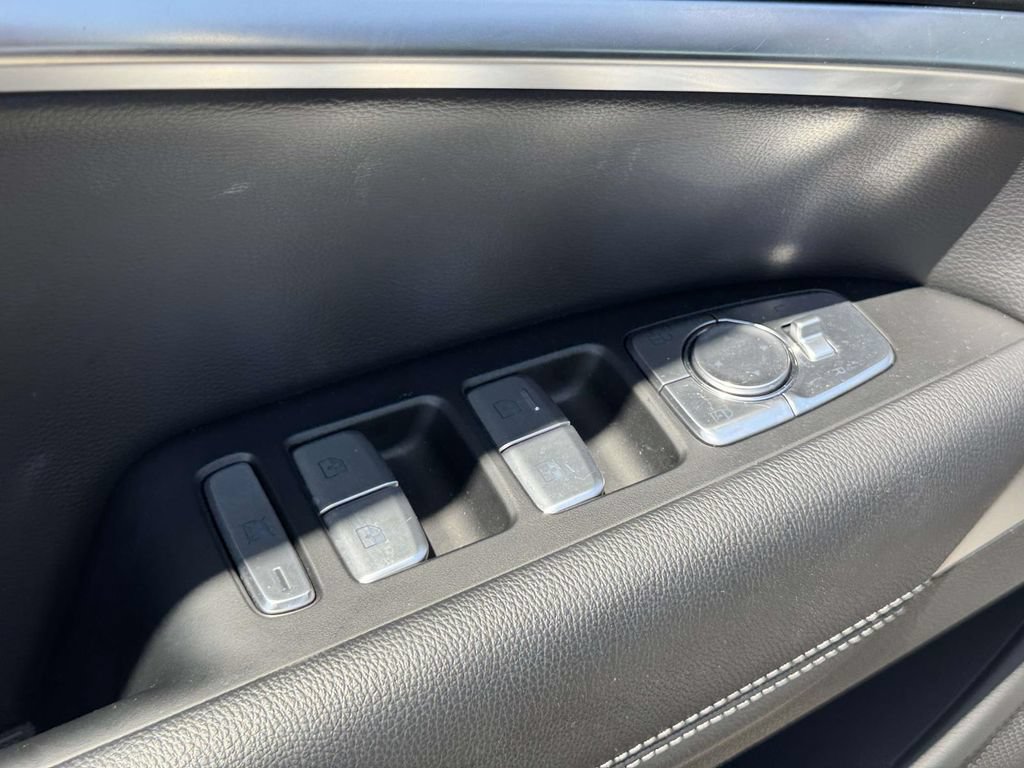 Certified 2026 Genesis G70 2.5T AWD/4WD image 15
