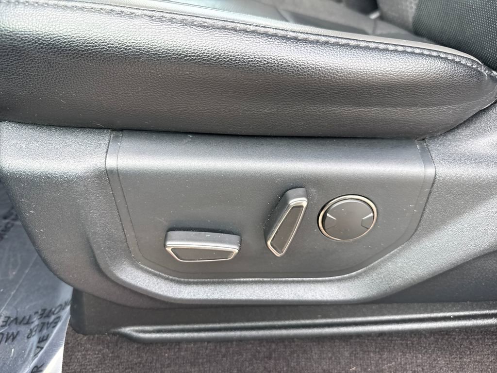 Used 2020 Ford F150 Raptor w/ Equipment Group 802A Luxury image 26