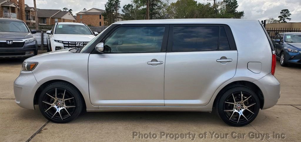 Used 2010 Scion xB image 4