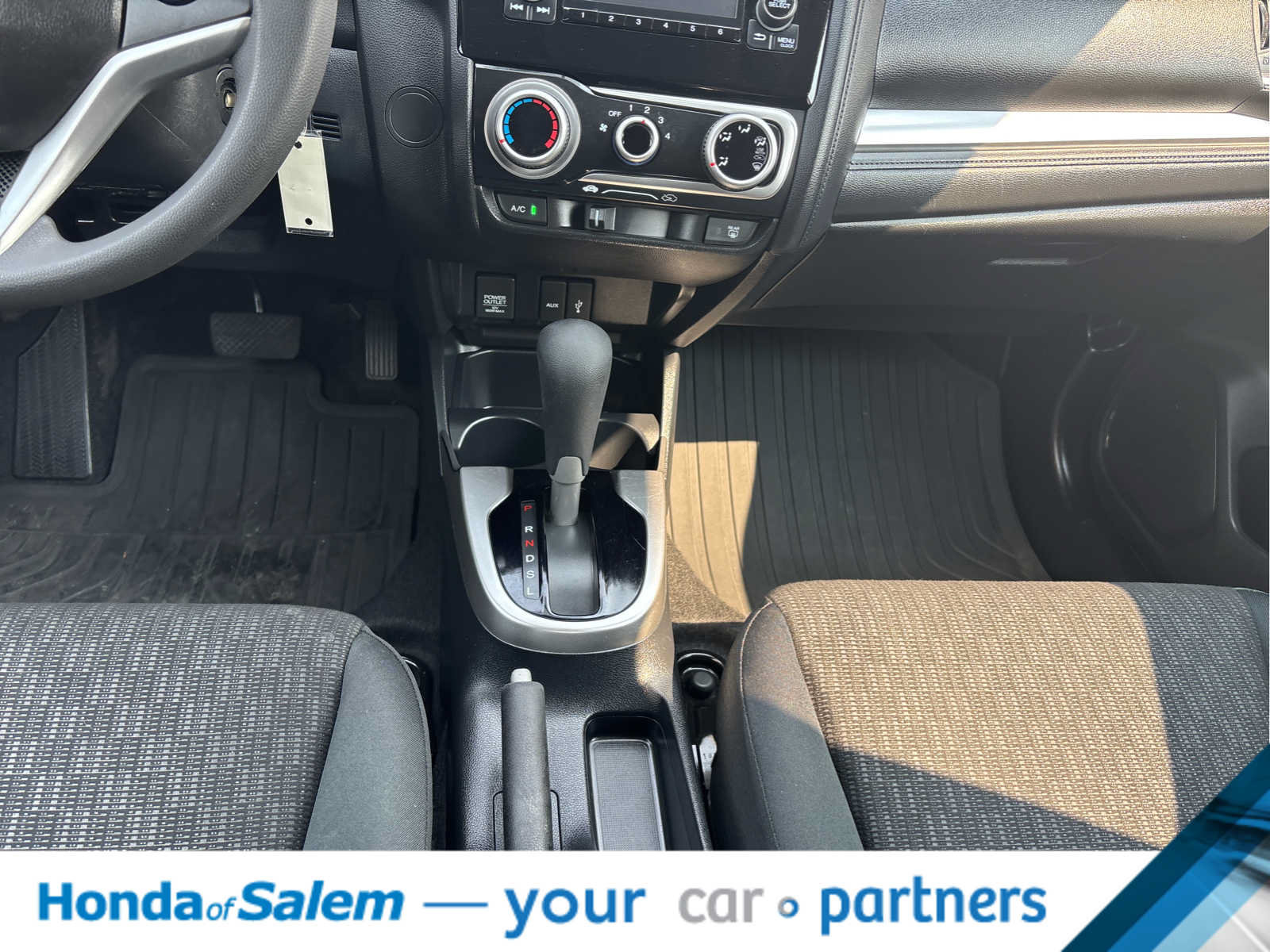 Used 2015 Honda Fit LX image 17