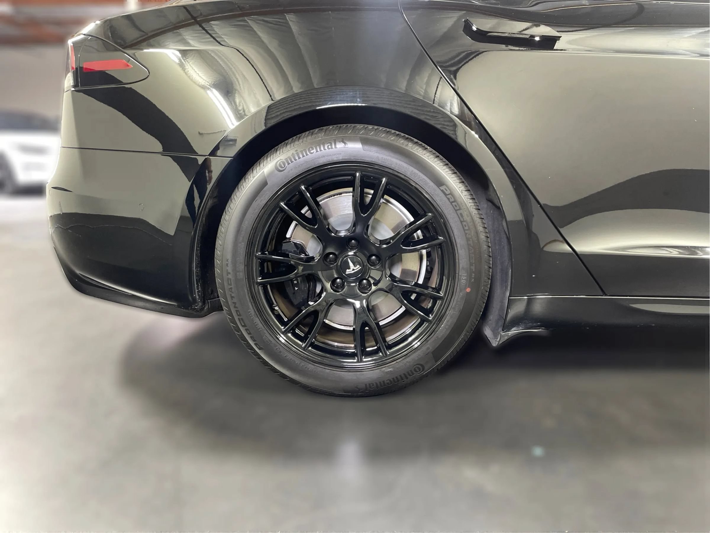 Used 2023 Tesla Model S Standard Range AWD/4WD image 16