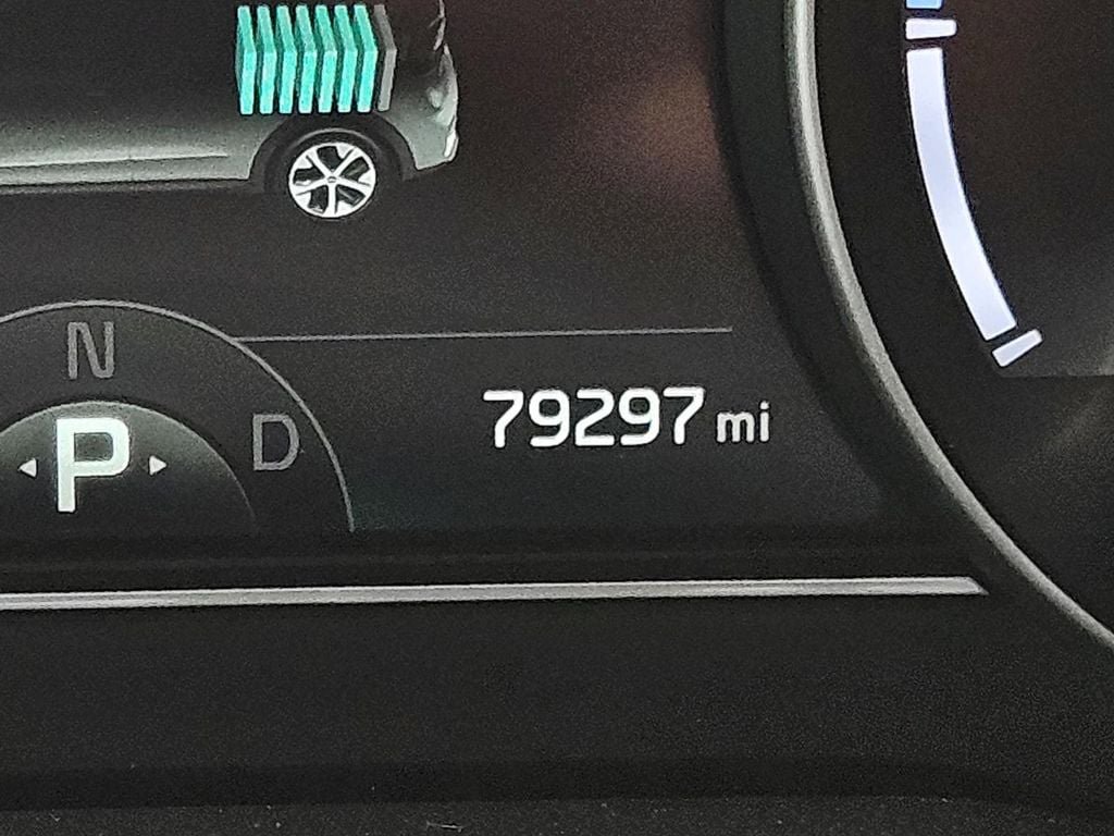 Used 2022 Kia Niro EX Premium FWD image 14