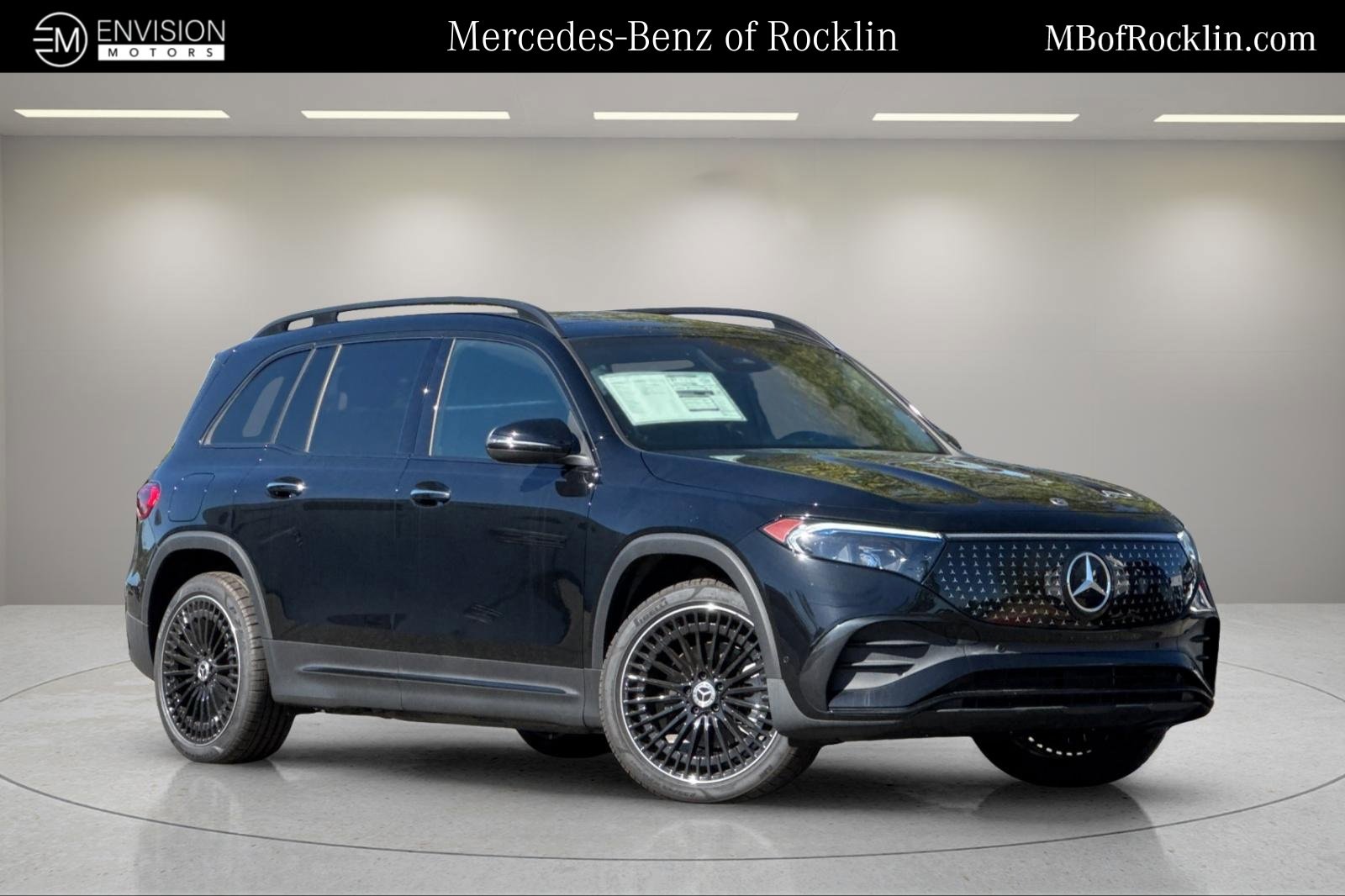 Used 2024 Mercedes-Benz EQB 300 4MATIC image 1