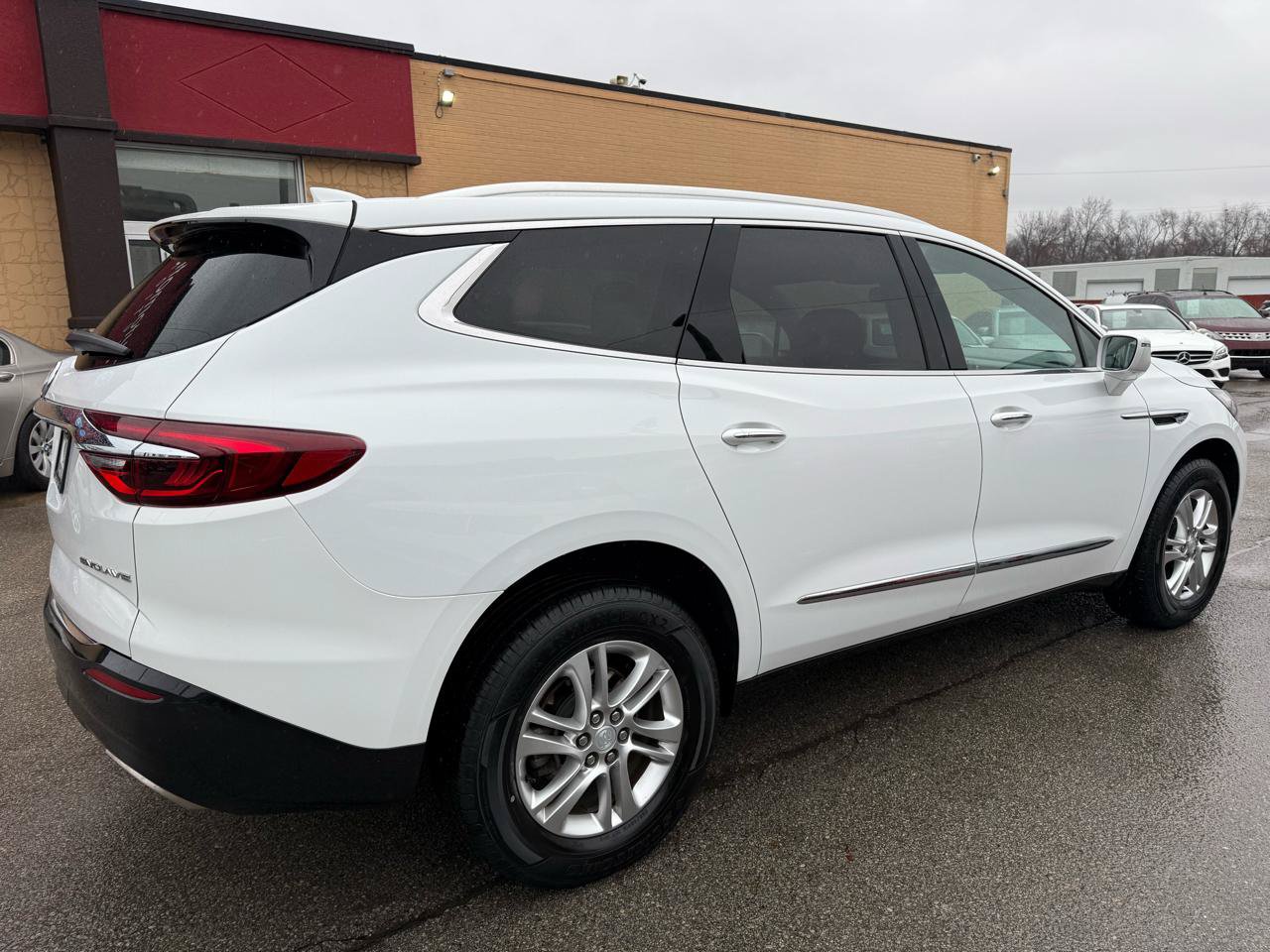 Used 2018 Buick Enclave Essence FWD image 6