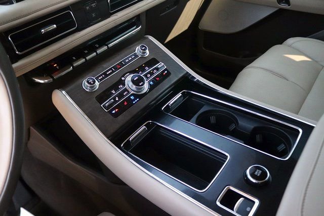 Used 2022 Lincoln Aviator Reserve w/ Equipment Group 201A image 22