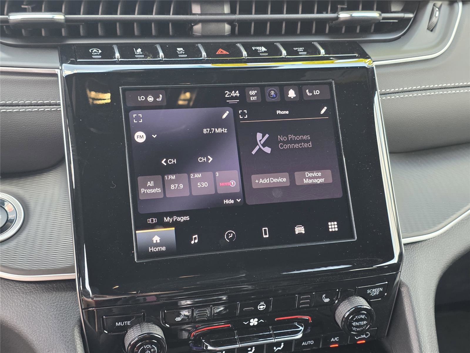 New 2025 Jeep Grand Cherokee L Altitude image 11